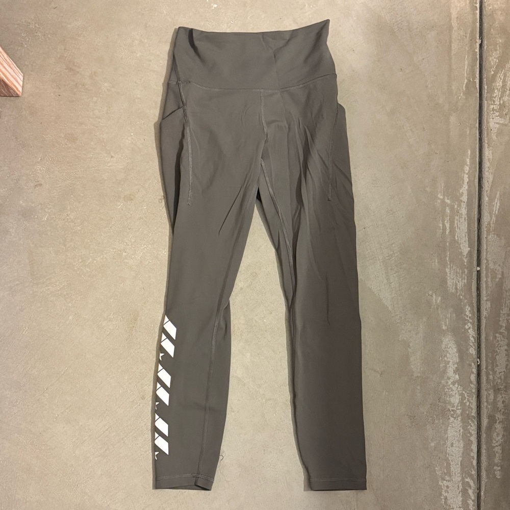 lululemon athletica army green leggings X barrys bootcamp